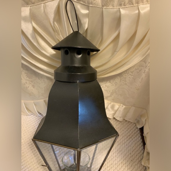 HANGING METAL LANTERN CANDLE HOLDER - Picture 5 of 6